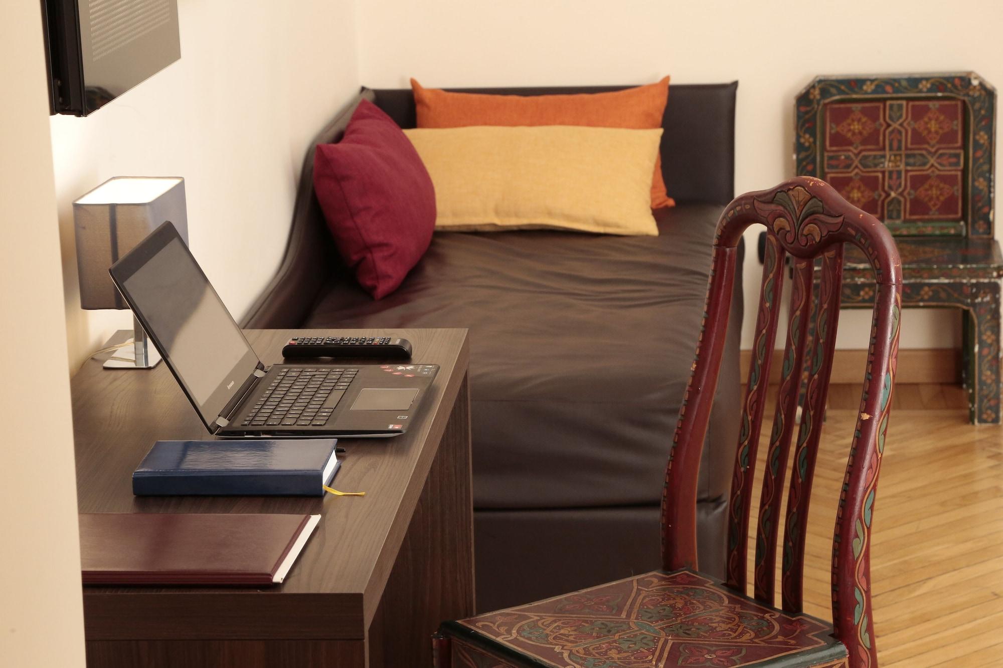 Residenza Delle Arti Hotel Рим Екстериор снимка